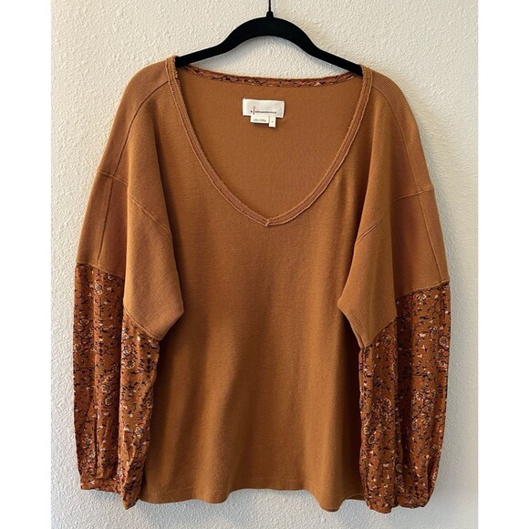 Anthropologie Tops - Anthropologie Women's Thermal Top Size Small Floral Sleeve Brown Boho Autumnal